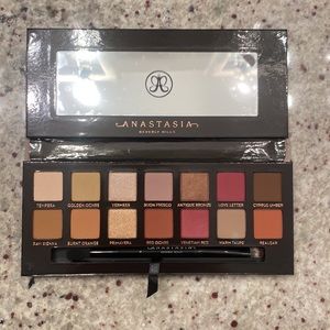 Anastasia Beverly Hills Modern Renaissance Palette
